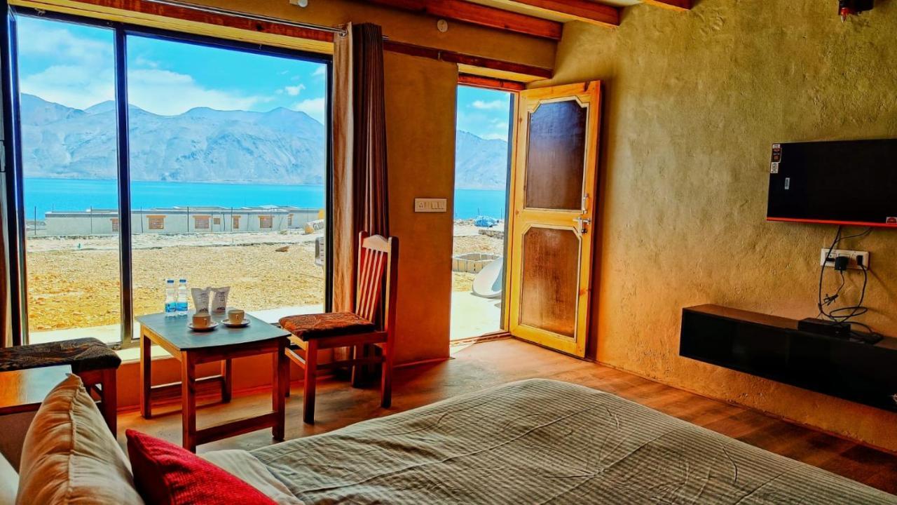 ホテル Mystic Pangong Spangmik エクステリア 写真