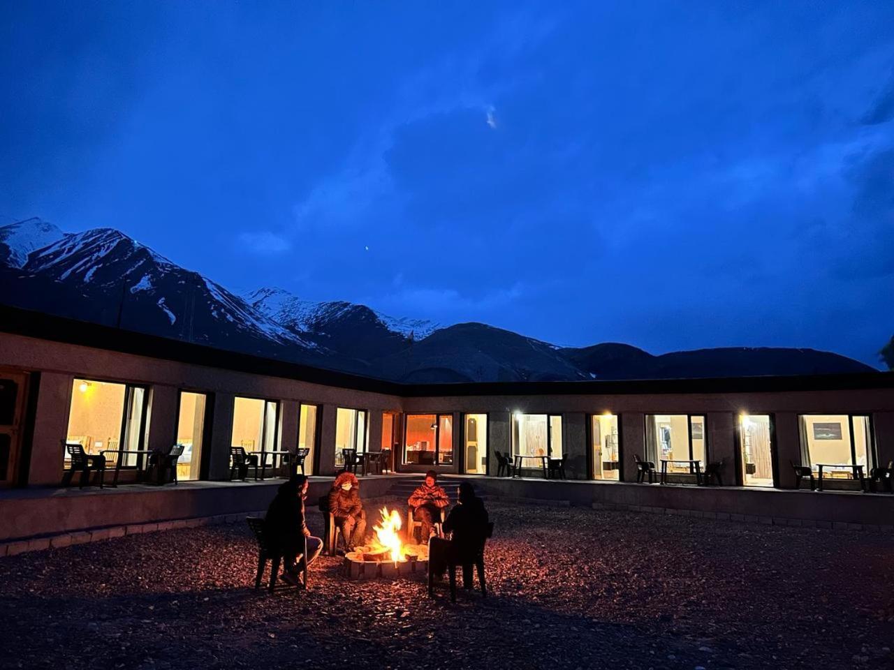 ホテル Mystic Pangong Spangmik エクステリア 写真