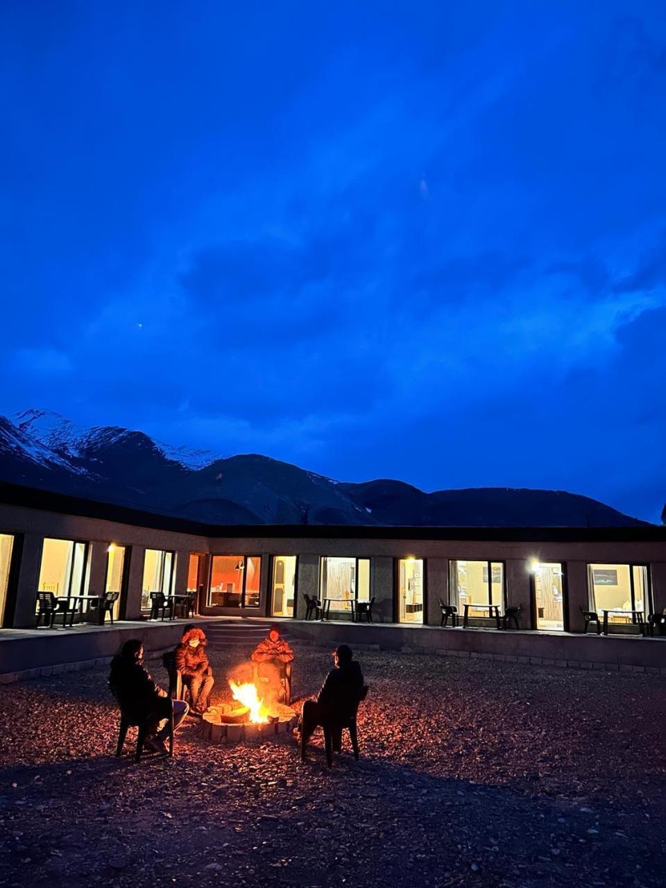 ホテル Mystic Pangong Spangmik エクステリア 写真